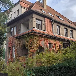  Apartment Striesener Idylle, Ruhig Und Gruen In Elbnaehe